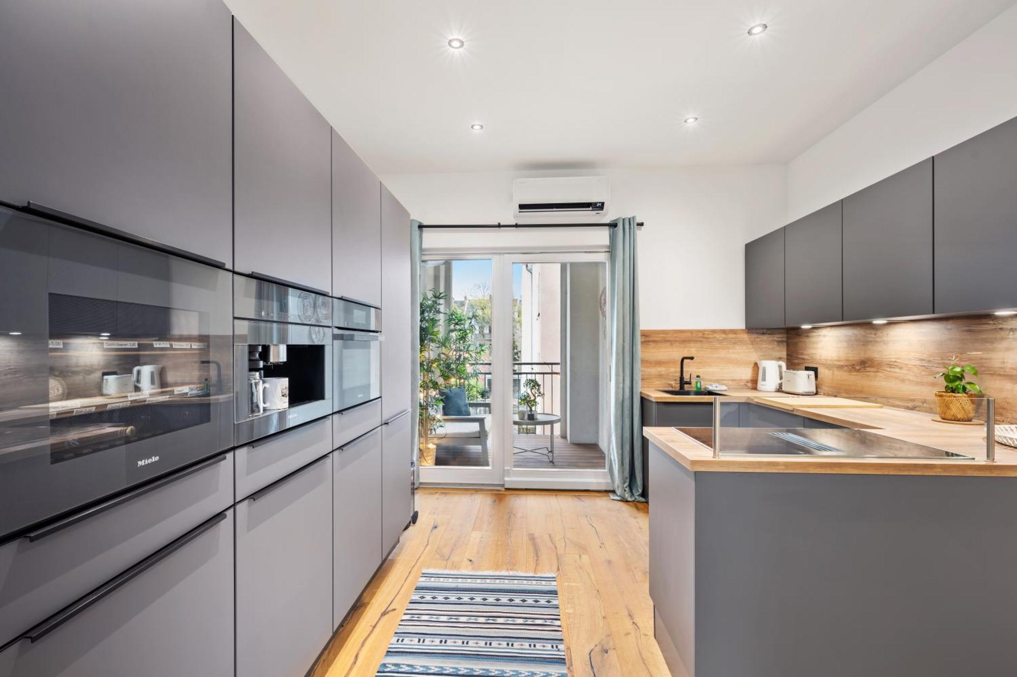 Edler Wohnraum Luxurioeses Stadtstudio Mit Balkon, Kaffeevollautomat & Klima Zwickau Exterior foto